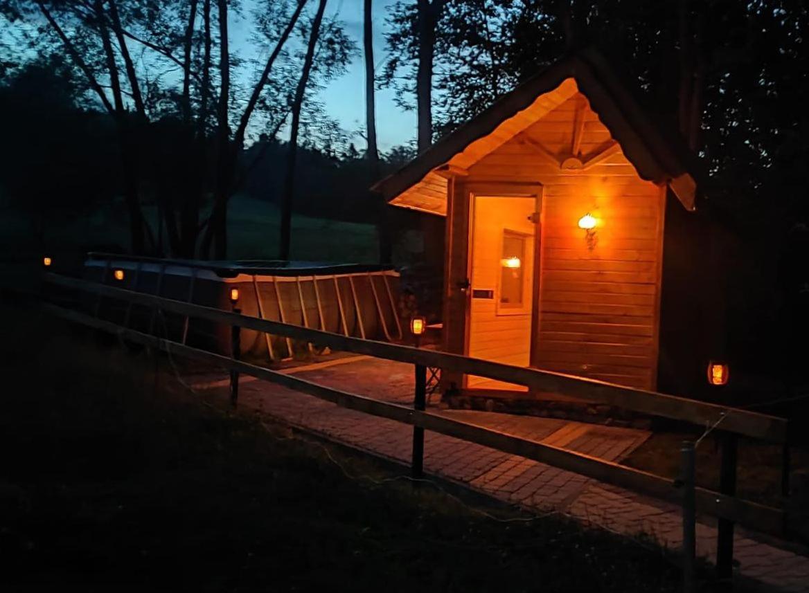 Pod Modrzewiami Villa Ciche  Buitenkant foto